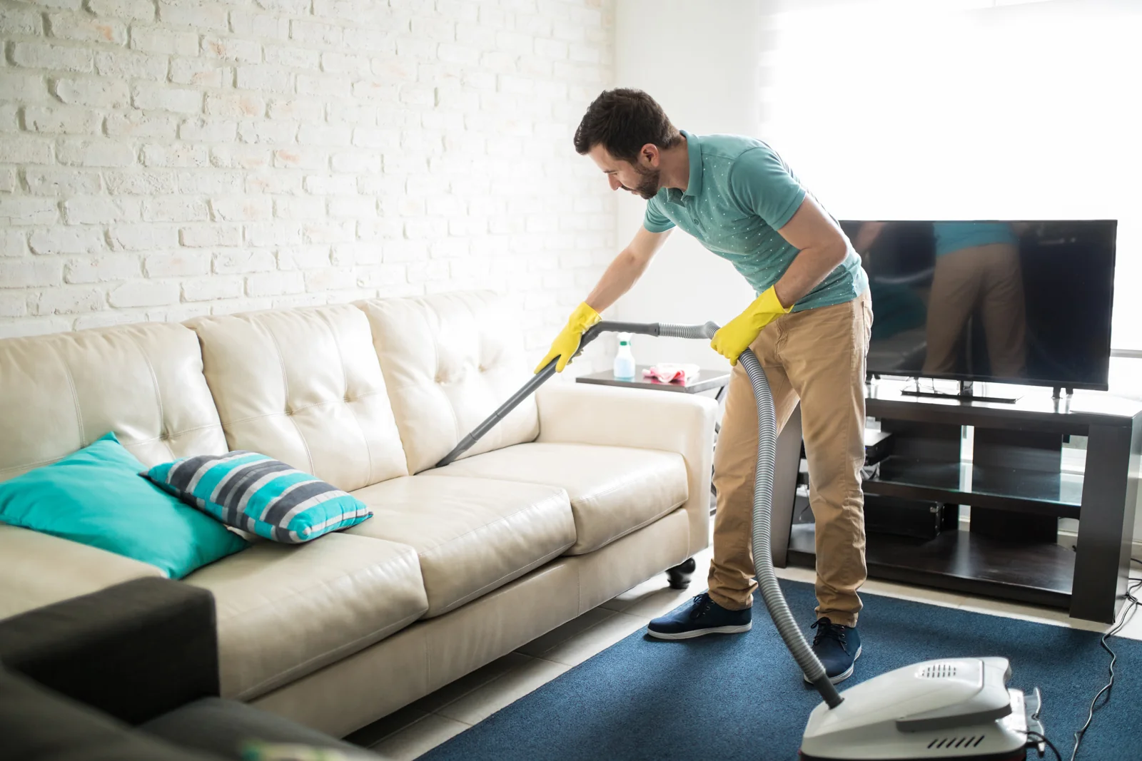 Upholstery cleaning in a home